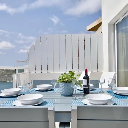 Apartment Duplex Penthouse With Sea Views & Private Terrace By Shortletsmalta *
