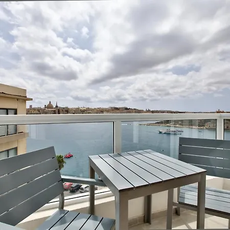Apartment Duplex Penthouse With Sea Views & Private Terrace By Shortletsmalta *