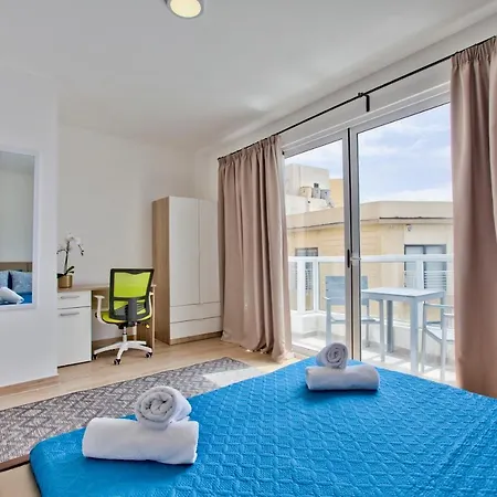 Duplex Penthouse With Sea Views & Private Terrace By Shortletsmalta *