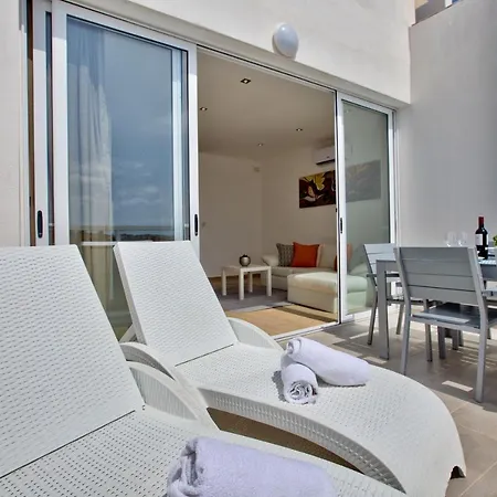 Duplex Penthouse With Sea Views & Private Terrace By Shortletsmalta Sliema