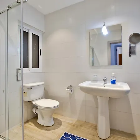 Duplex Penthouse With Sea Views & Private Terrace By Shortletsmalta Apartment Sliema